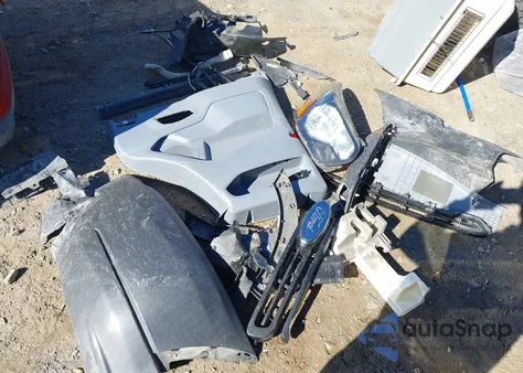 2019 Ford Transit T-250 z USA, uszkodzony, nr VIN 1FTYR3XM0KKB73415